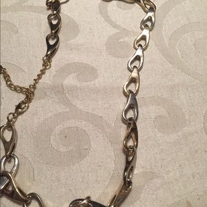 Looped necklace